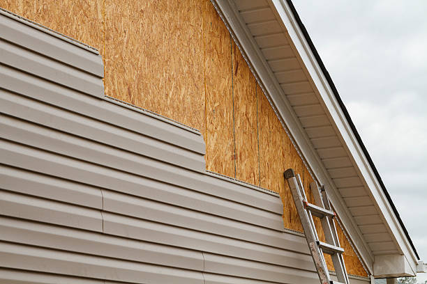 24/7 Emergency Vinyl Siding experts in Fayetteville, PA